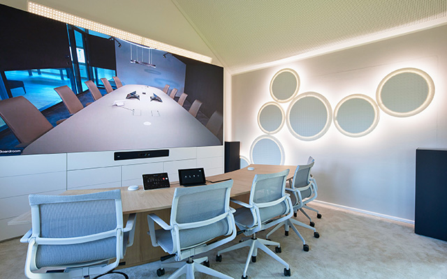 zgoll: Presents the Inspired Hybrid Office